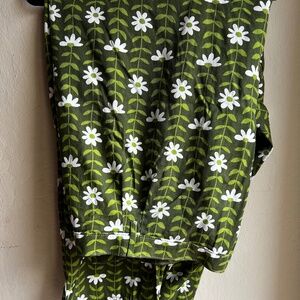 Big bud press trousers in daisy chain size 6xl